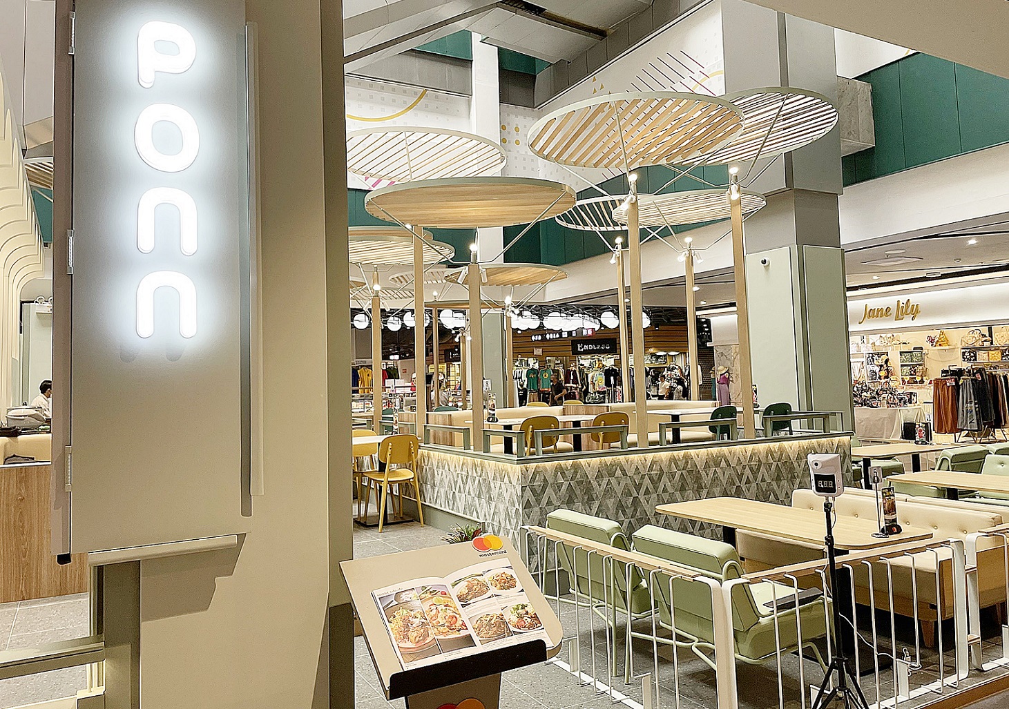 ป้อนสิ่งดี ๆ ให้คนที่คุณรักกับร้านอาหารไทย ponn เปิดตัวสาขาใหม่ที่เอ็ม บี เค เซ็นเตอร์