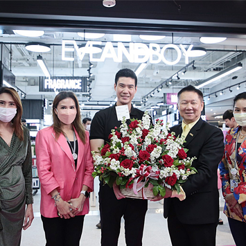 เอ็ม บี เค เซ็นเตอร์ แสดงความยินดี EVEANDBOY ฉลองเปิดสาขาใหม่ในรูปแบบ New Concept Store