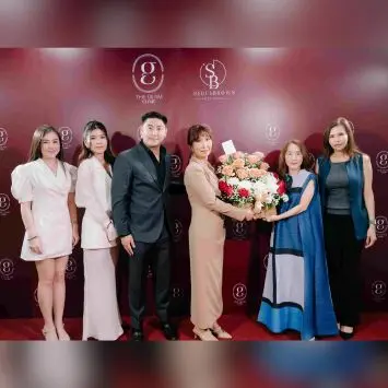 ผู้บริหารเอ็ม บี เค เซ็นเตอร์ ร่วมแสดงความยินดี Grand Opening ฉลองสาขาใหม่ The Glam Clinic  ครบเครื่องเรื่องความงามโดยผู้เชี่ยวชาญ พร้อมเปิดประสบการณ์ใหม่ใจกลางกรุง ชั้น 5 โซน A